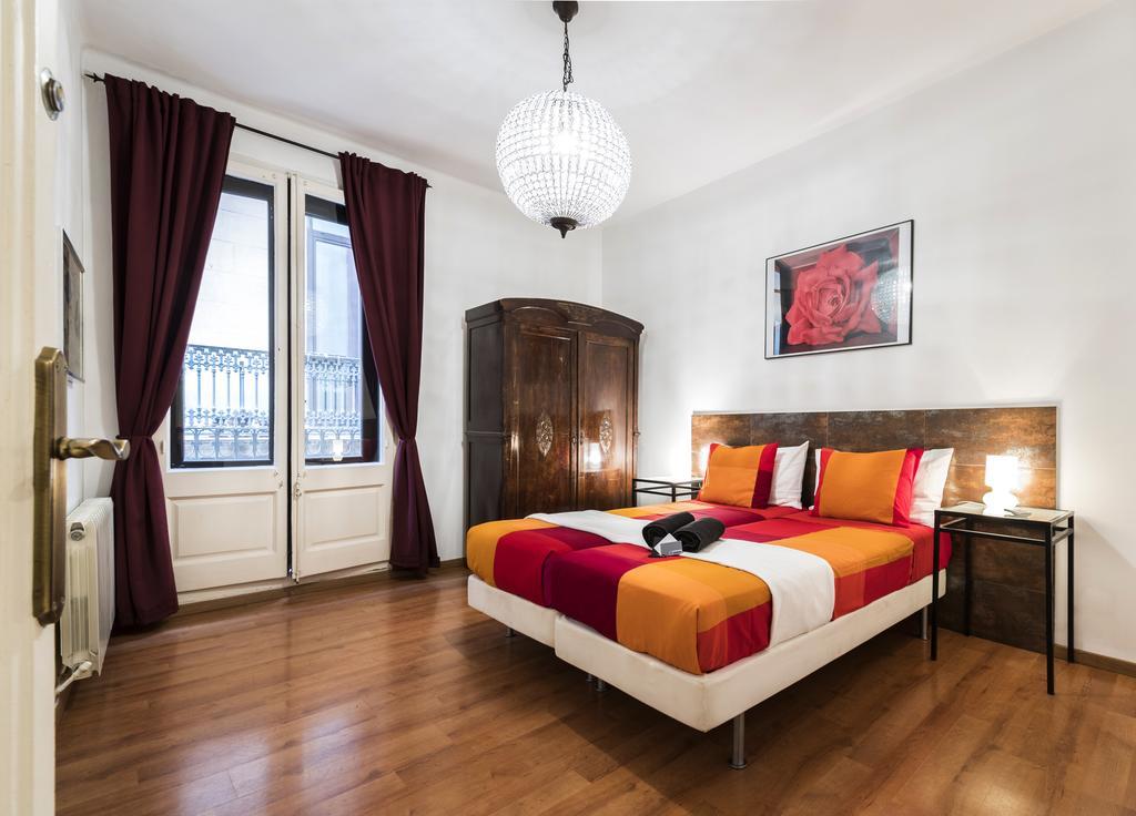 Vidre Home - Plaza Real Barcelona Buitenkant foto
