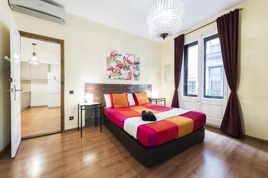 Vidre Home - Plaza Real Barcelona Buitenkant foto