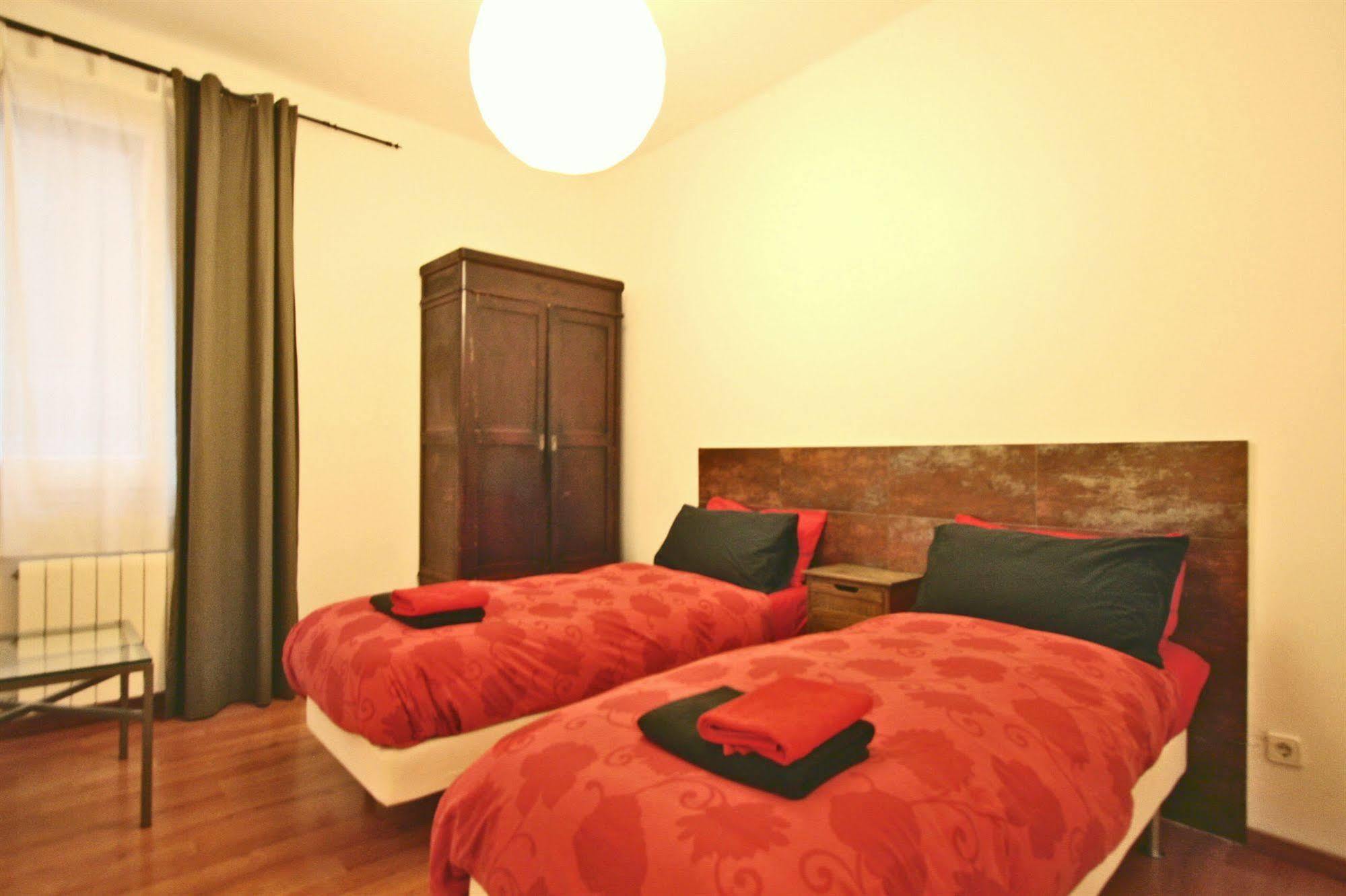 Vidre Home - Plaza Real Barcelona Buitenkant foto