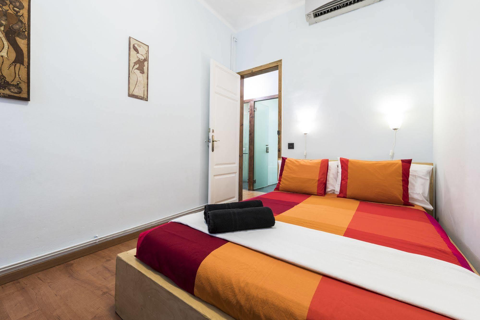 Vidre Home - Plaza Real Barcelona Buitenkant foto